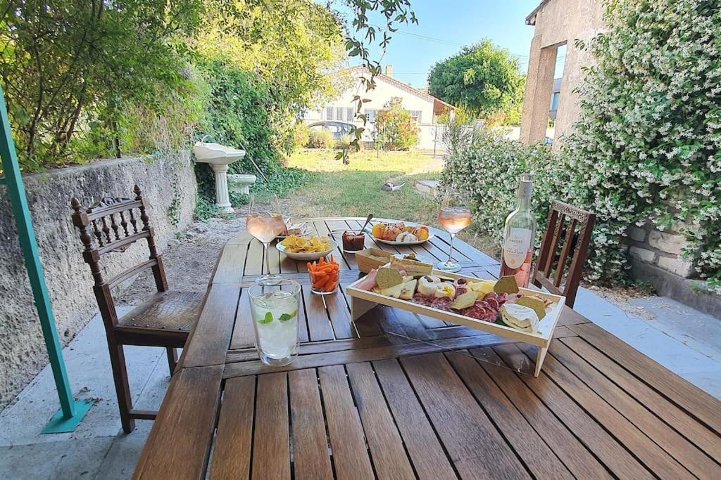 Interlude Villa L'Isle-sur-la-Sorgue Bagian luar foto